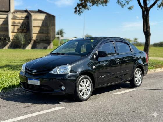 TOYOTA ETIOS 1.5 XS SEDAN 16V FLEX 4P AUTOMÁTICO
